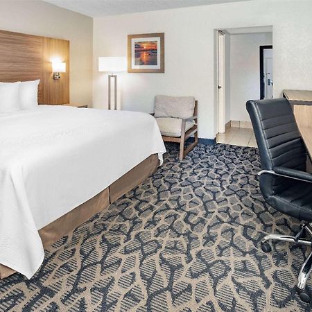 Ramada By Wyndham West Atlantic City Egg Harbor Township Exterior foto