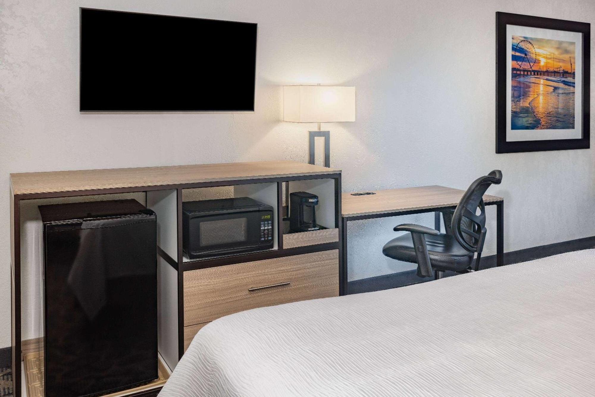 Ramada By Wyndham West Atlantic City Egg Harbor Township Exterior foto