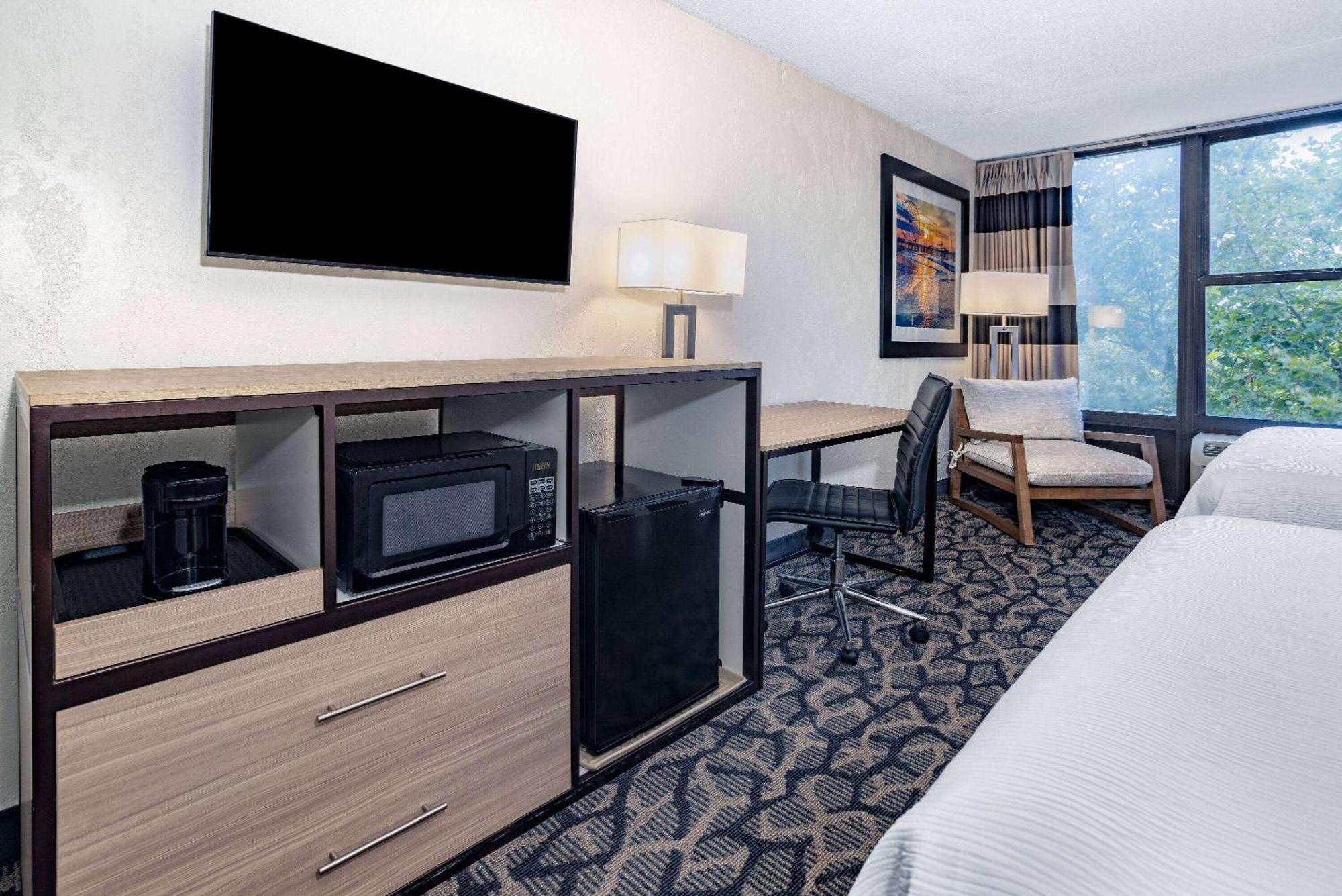 Ramada By Wyndham West Atlantic City Egg Harbor Township Exterior foto