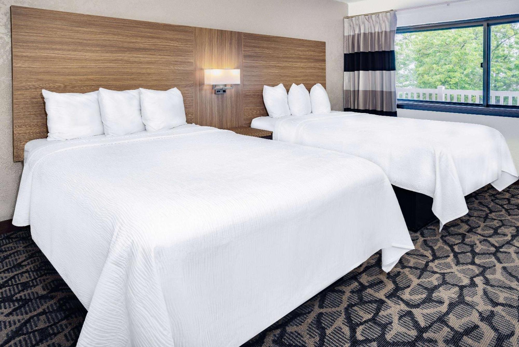 Ramada By Wyndham West Atlantic City Egg Harbor Township Exterior foto